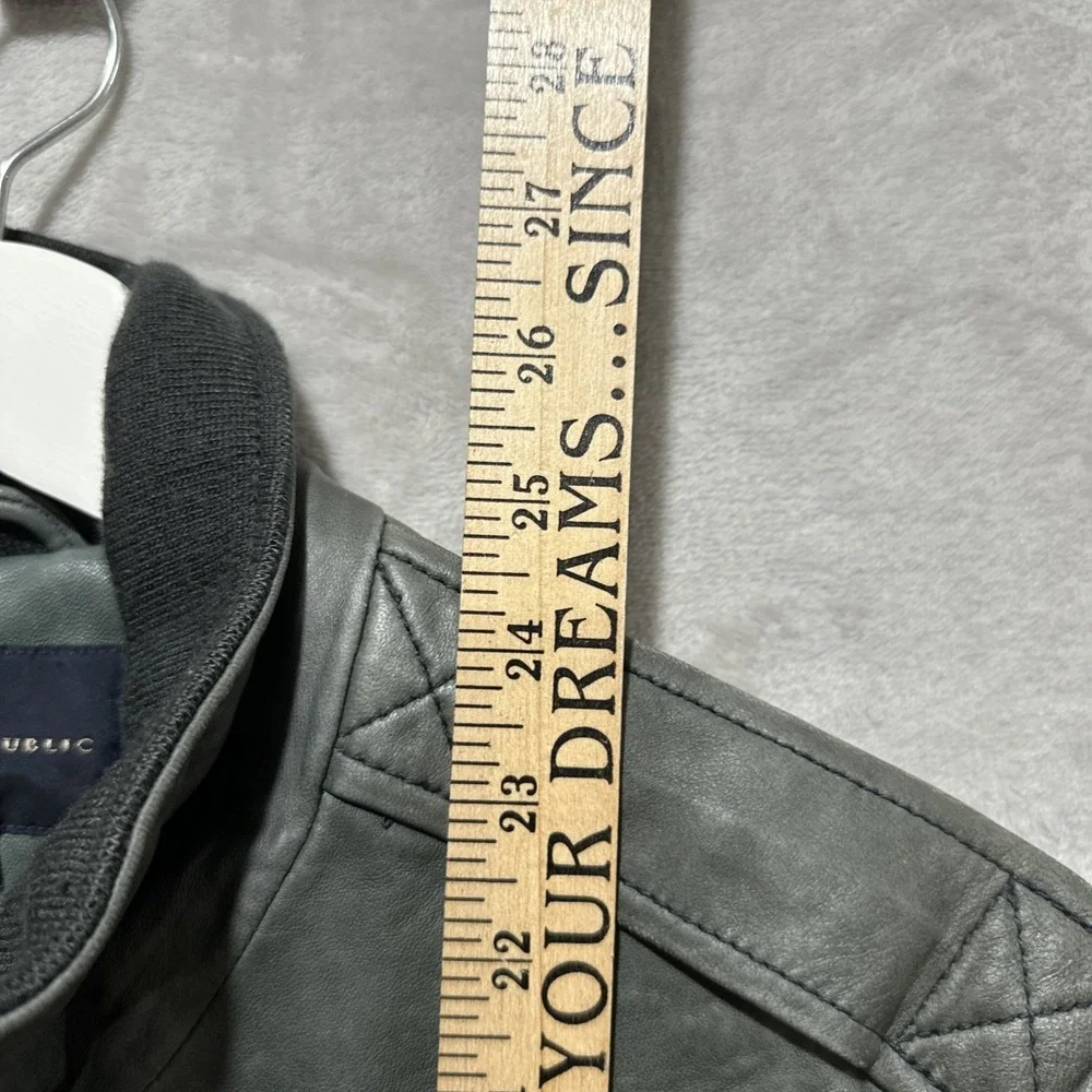 Vintage‎ 90s BANANA REPUBLIC Grey Leather Jacket Men's Size M Bomber Aviator